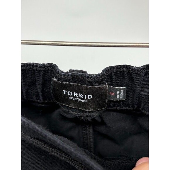 Torrid Black Chino Pant Plus Size 0X (XL) Elastic Waist in the Back Straight Leg - Picture 4 of 8